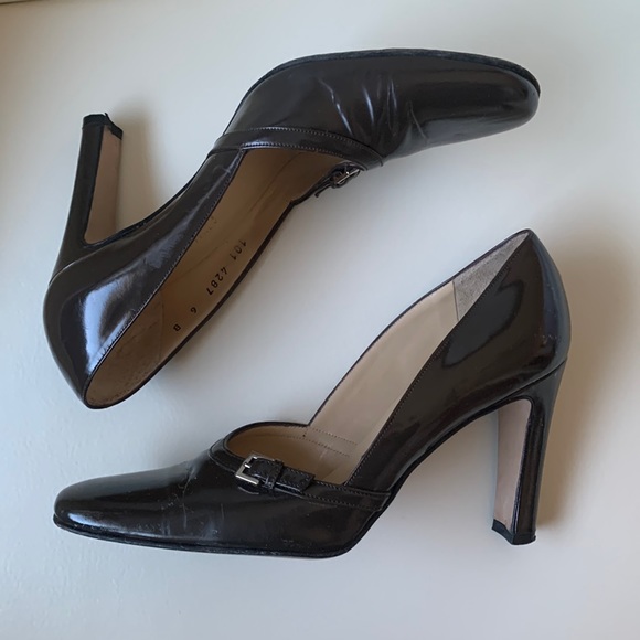 Gucci Shoes - Gucci Vintage Leather Heels with Buckle Detail